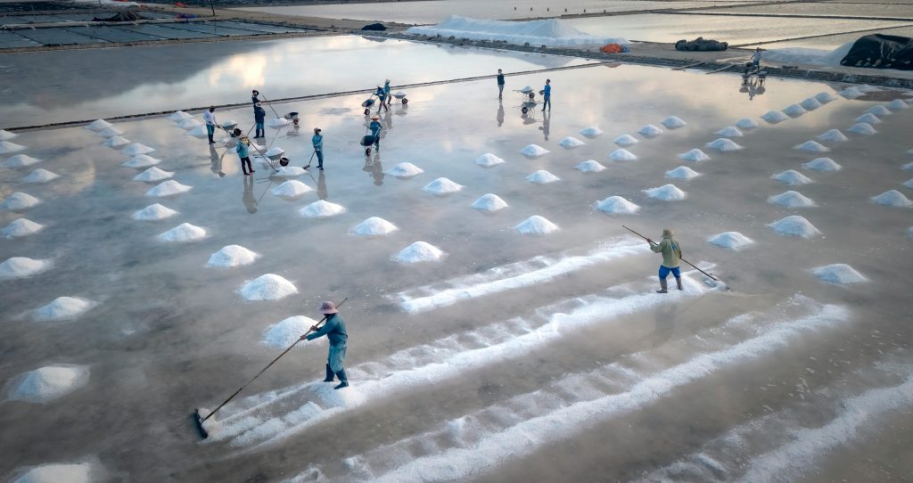 “excess salt icy driveway